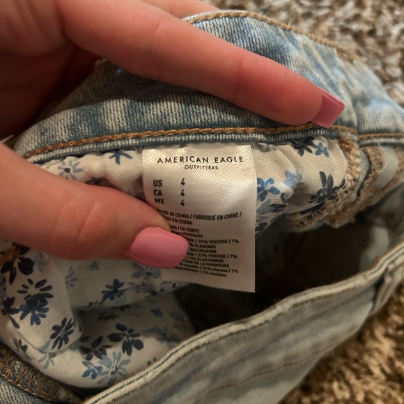 American Eagle Jean Shorts - Picture 7 of 7